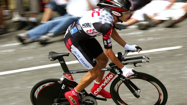 九游电竞官网-世界杯逆境战：不畏强敌，逆势而上，感动全场，足球世界杯最大逆转